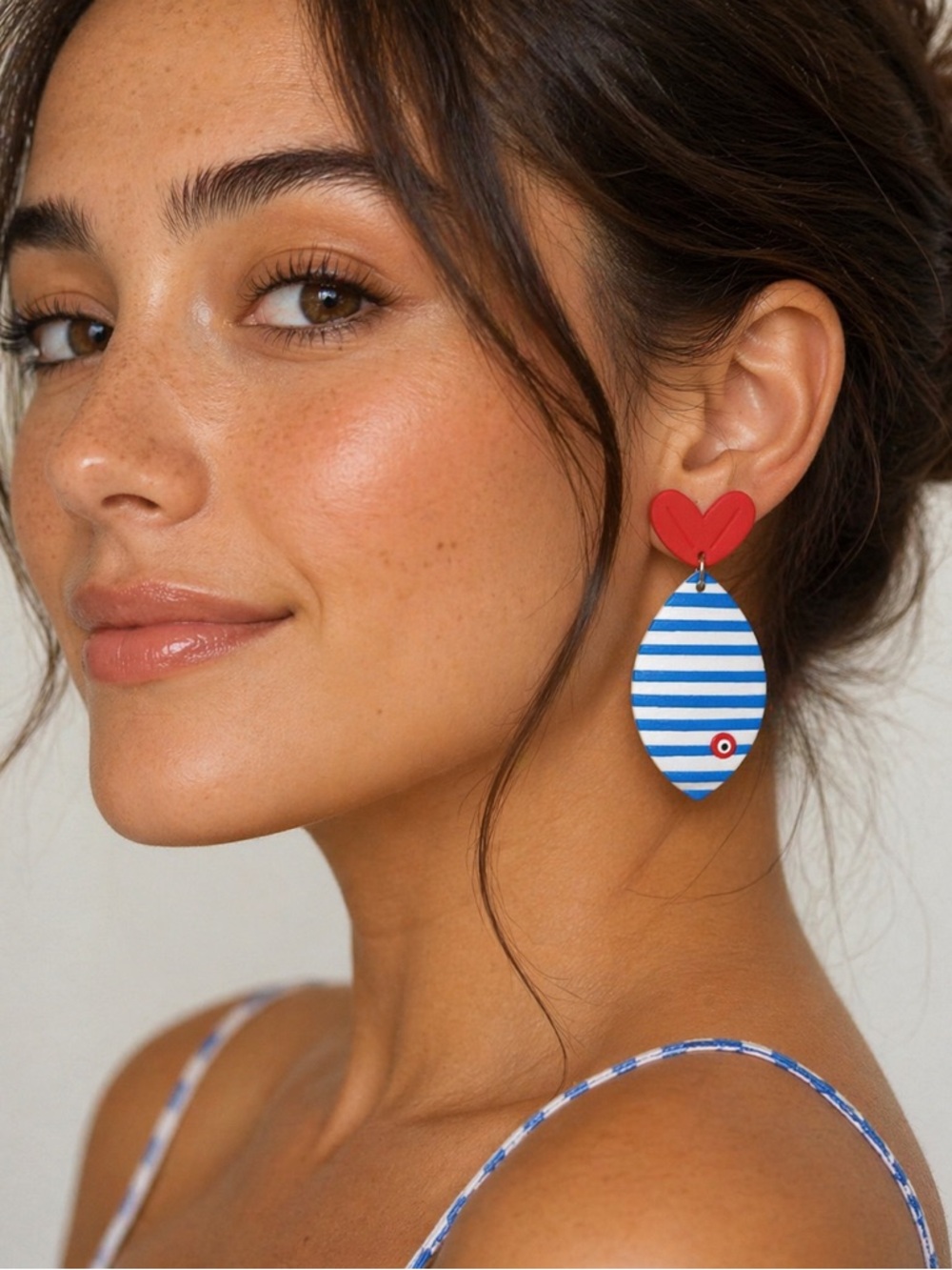 Red Heart Top Blue strip fish earrings A1921